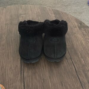 WOMENS UGG SLIPPERS